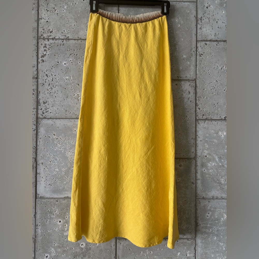 Hartford Linen skirt Daisy Yellow size 0 with metallic elastic waist band